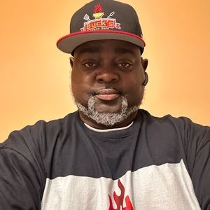 Meet your Posher, Kenneth